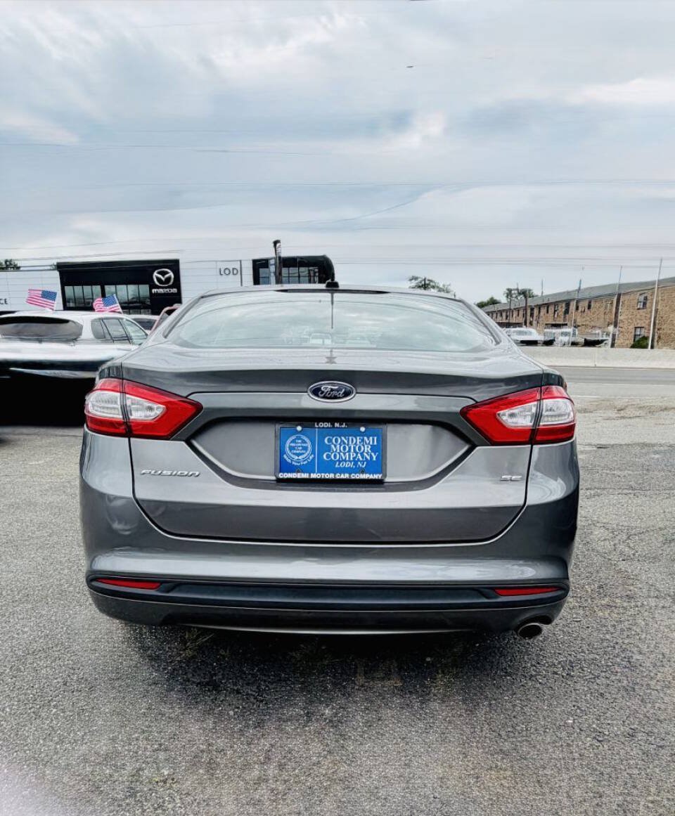 Used 2014 Ford Fusion SE FWD image 9