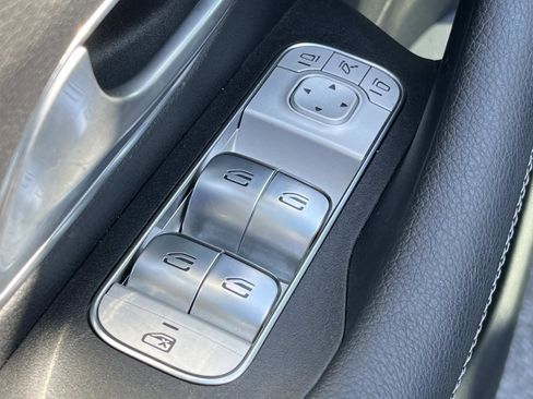 Certified 2025 Mercedes-Benz GLE 350 4MATIC image 18