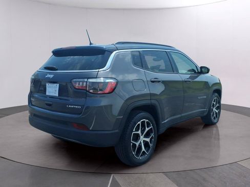 Used 2024 Jeep Compass Limited AWD/4WD image 7