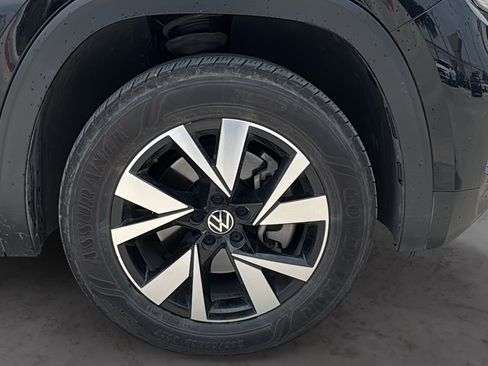 Used 2021 Volkswagen Atlas Cross Sport SE AWD/4WD image 32