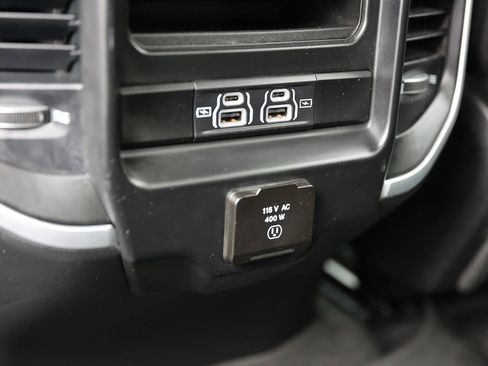 Used 2022 RAM 1500 Big Horn image 24