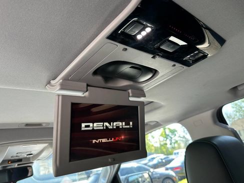 Used 2016 GMC Yukon Denali w/ Open Road Package AWD/4WD image 38