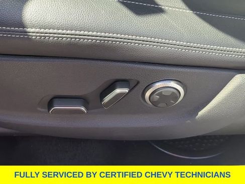 Used 2025 Genesis GV70 2.5T AWD/4WD image 24