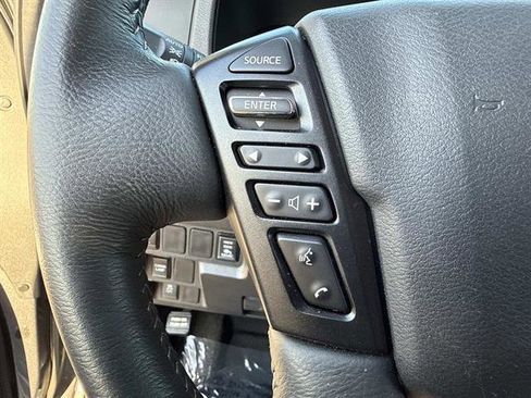 Used 2024 Nissan Frontier SL w/ Technology Package RWD image 23