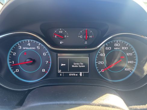 Used 2017 Chevrolet Cruze LT w/ RS Package image 5