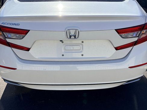 Used 2019 Honda Accord LX image 4