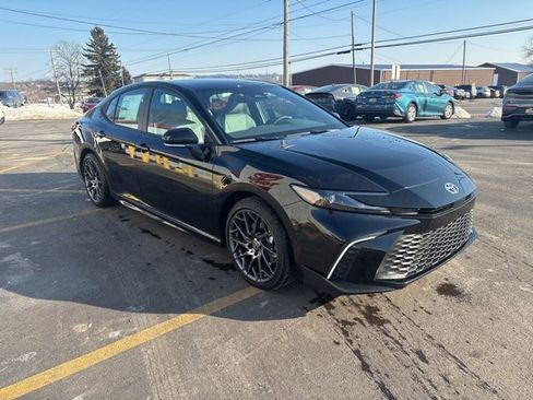 New 2026 Toyota Camry SE image 7