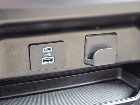 Used 2023 Ford F150 XLT image 25