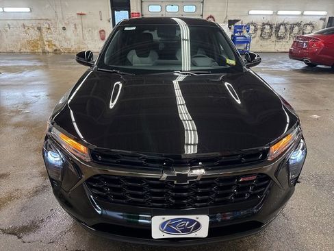 New 2026 Chevrolet Trax RS image 2