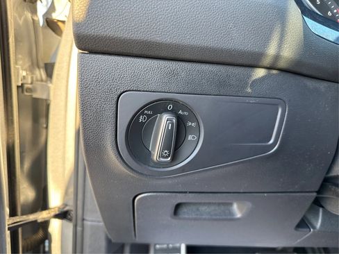 Used 2021 Volkswagen Tiguan SE R-Line w/ 3rd Row Seat Package image 22