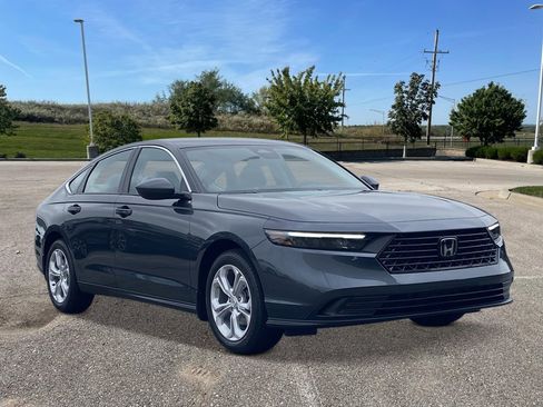 New 2026 Honda Accord LX image 5