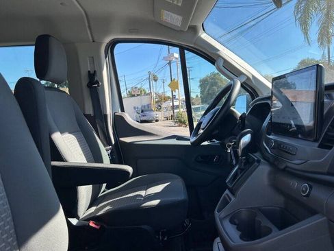 Used 2022 Ford Transit 350 XLT RWD image 8