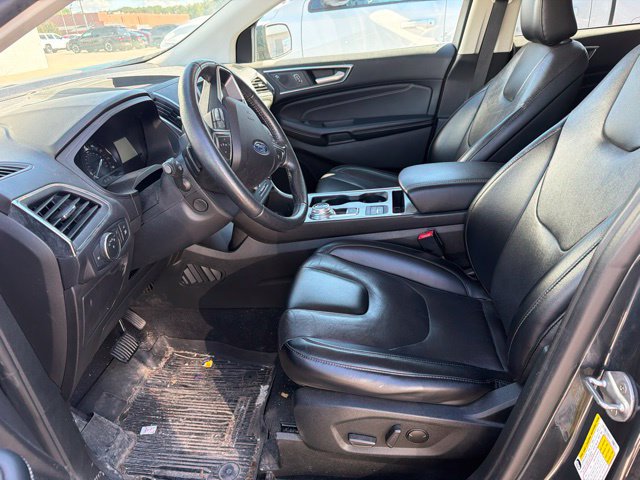 Used 2022 Ford Edge Titanium w/ Equipment Group 301A AWD/4WD image 4