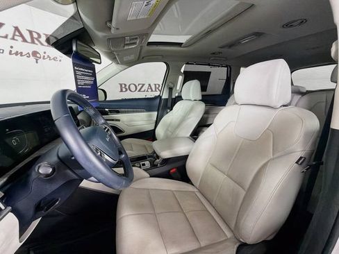 Used 2024 Kia Telluride EX w/ EX Captain's Chair Package FWD image 26