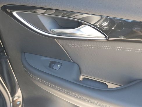 Used 2025 Buick Envision Preferred image 47