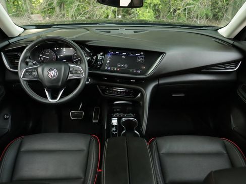 Used 2023 Buick Envision Essence w/ Sport Touring Package image 20