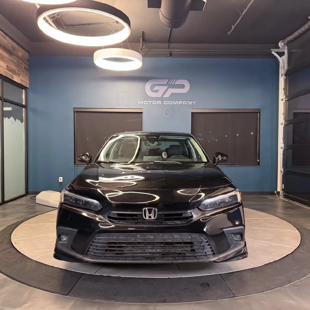 Used 2022 Honda Civic Touring image 8