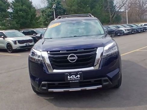 Used 2023 Nissan Pathfinder SL image 6
