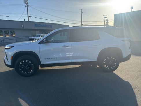 New 2026 Chevrolet Traverse Z71 w/ Enhanced Driving Package image 3