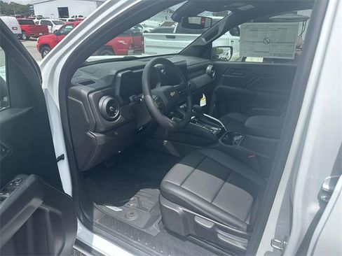 New 2026 Chevrolet Colorado W/T image 10