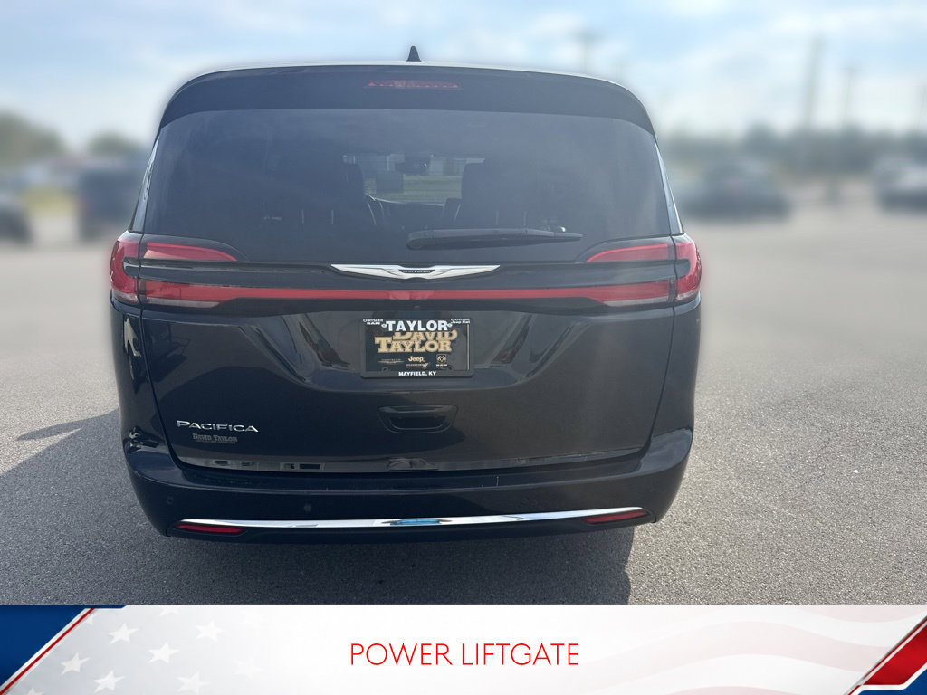 Used 2025 Chrysler Pacifica Select FWD image 7