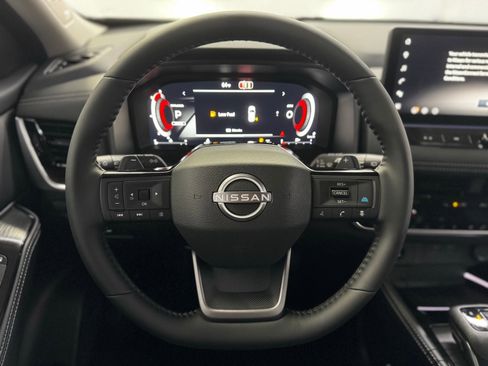 New 2026 Nissan Rogue Platinum AWD/4WD image 19