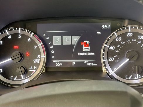 Used 2023 Toyota Highlander XLE AWD/4WD image 15