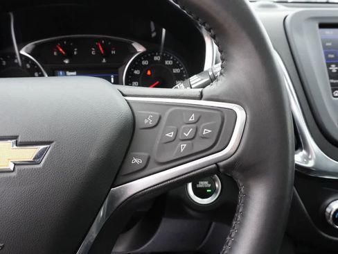 Used 2022 Chevrolet Equinox LT image 25