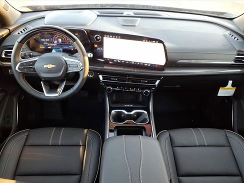 New 2026 Chevrolet Traverse High Country w/ LPO, Floor Liner Package image 18