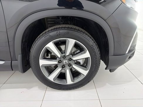 Used 2025 Honda Pilot Elite image 49
