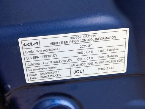 Used 2025 Kia K4 LXS image 36