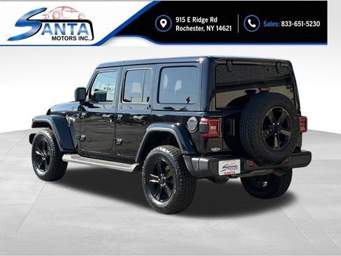 Used 2022 Jeep Wrangler Unlimited Sahara AWD/4WD image 18