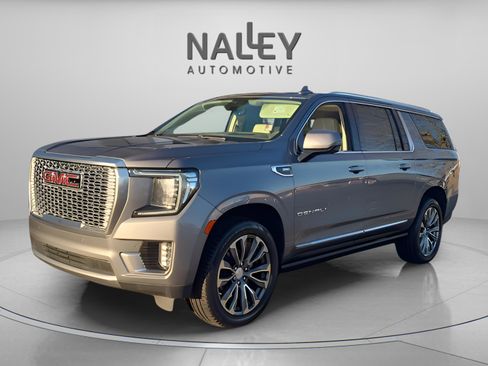 Used 2021 GMC Yukon XL Denali w/ Denali Premium Package image 1