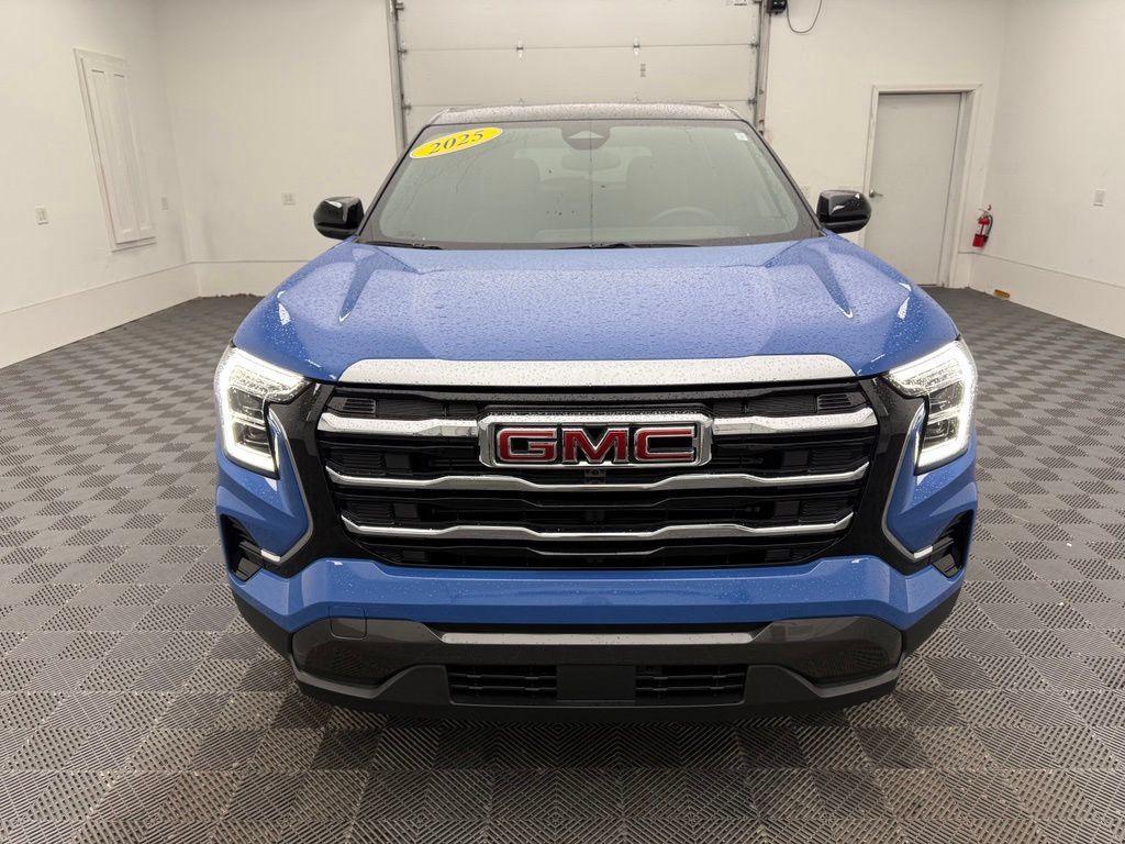Used 2025 GMC Terrain Elevation AWD/4WD image 14