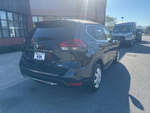 Used 2019 Nissan Rogue S image 7