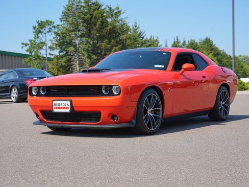 Used 2018 Dodge Challenger R/T Scat Pack RWD image 7
