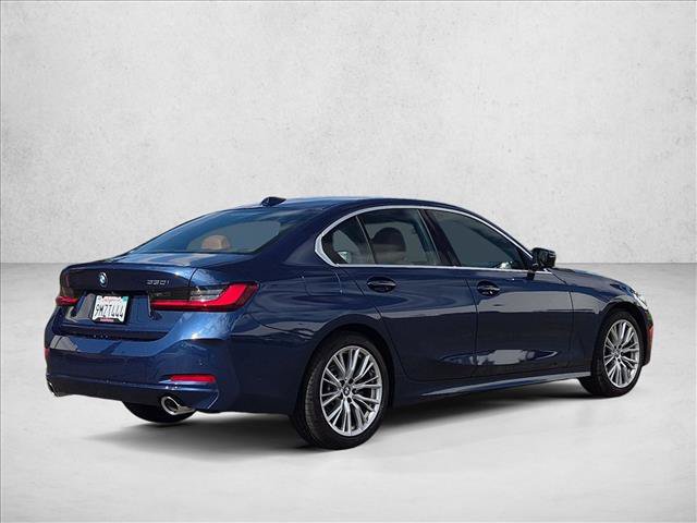 Used 2024 BMW 330i Sedan w/ Premium Package RWD image 5