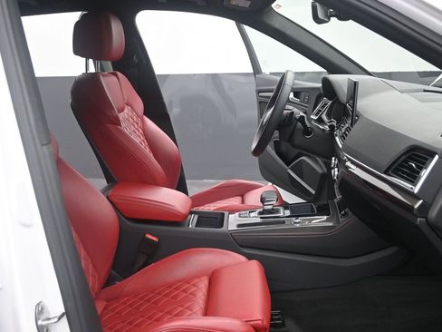 Used 2023 Audi SQ5 Prestige image 18