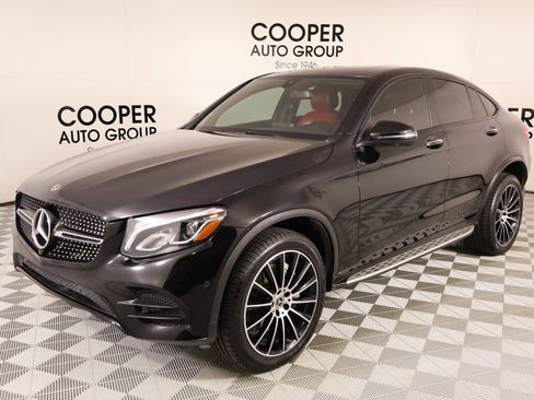 Used 2019 Mercedes-Benz GLC 300 4MATIC Coupe image 9
