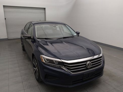 Used 2022 Volkswagen Passat 2.0T SE image 14