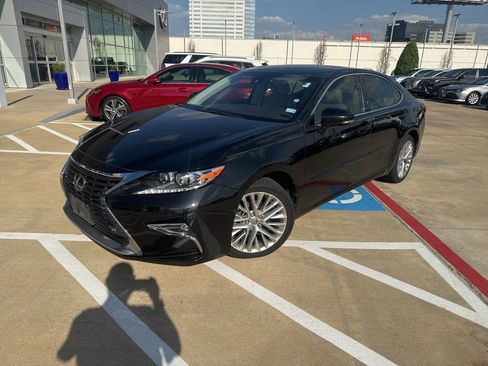 Used 2016 Lexus ES 350 w/ Luxury Package w/Wood Trim image 1