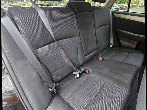 Used 2019 Subaru Outback 2.5i Premium image 20