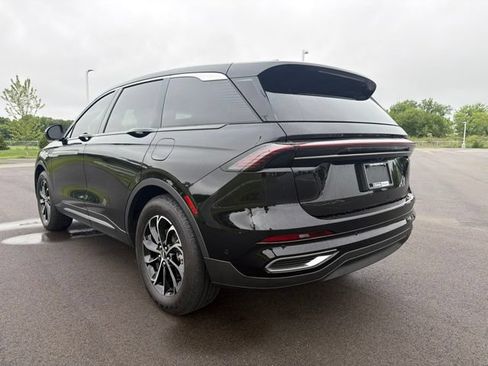 Used 2024 Lincoln Nautilus Premier w/ Equipment Group 102A AWD/4WD image 13