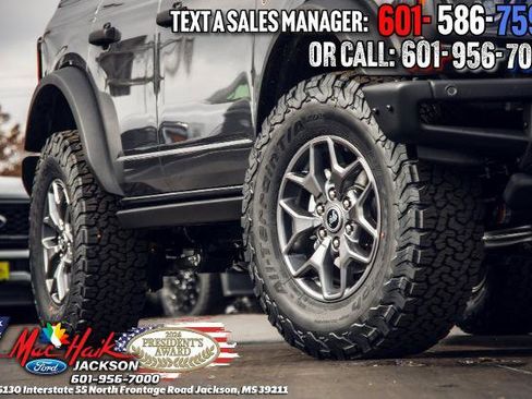 New 2025 Ford Bronco Badlands AWD/4WD image 2