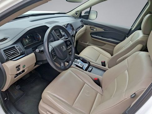 Used 2020 Honda Pilot Touring image 17