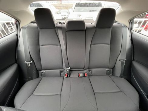 Used 2025 Toyota Corolla LE image 37