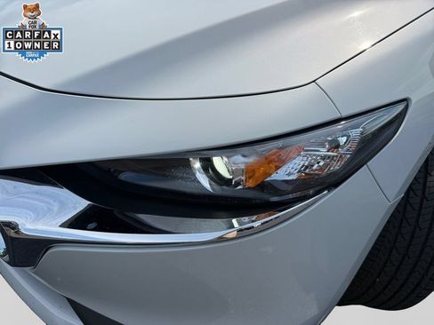 Used 2024 MAZDA MAZDA3 s FWD image 20