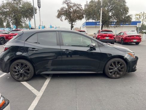 Used 2021 Toyota Corolla XSE image 15