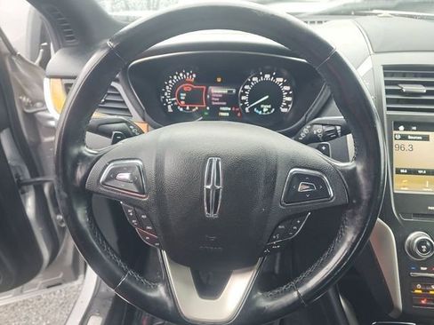 Used 2018 Lincoln MKC Select image 8