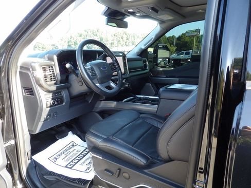 Used 2024 Ford F350 Lariat w/ Lariat Ultimate Package AWD/4WD image 17